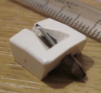 Photograph of stylus from Goldring cartridge
